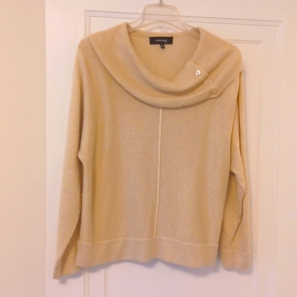 - Jones wear pretty sparkly sweater